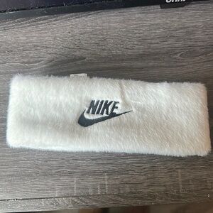 NIKE HEADBAND